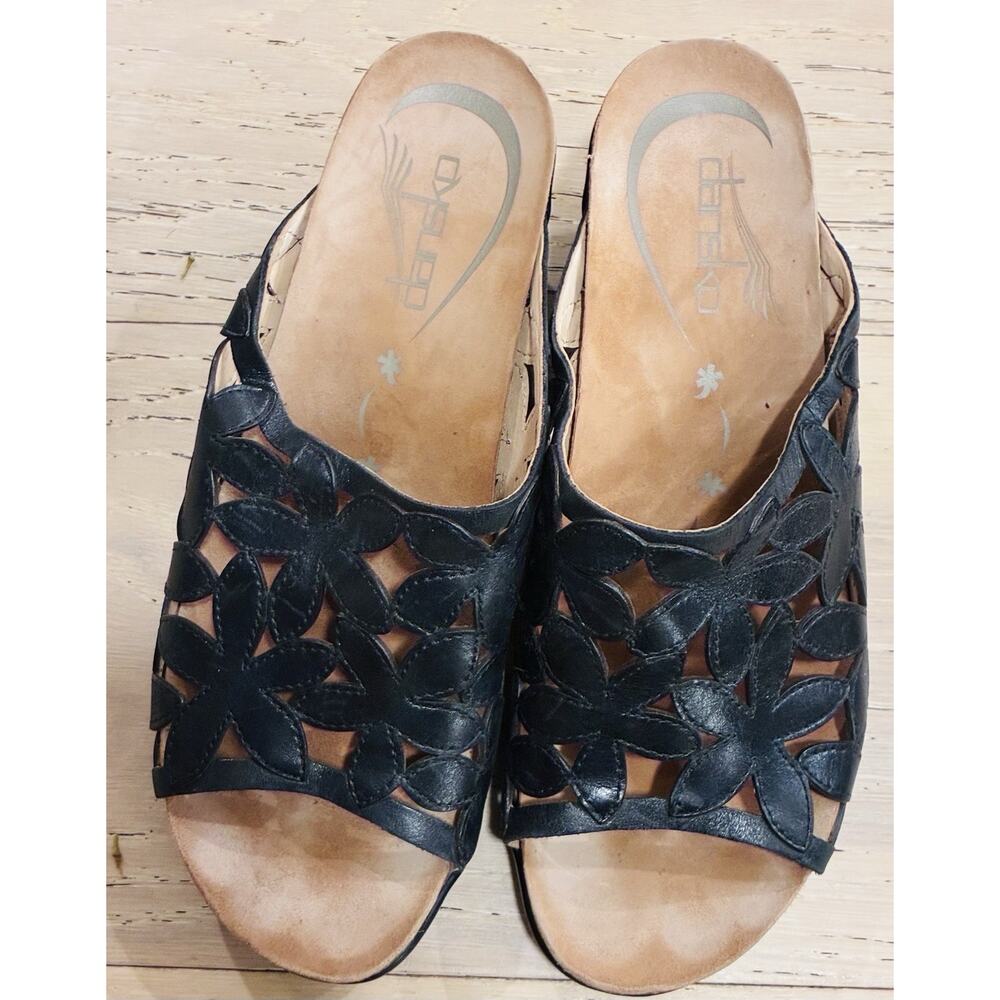 Dansko Clarissa Floral Cutout Sandals in Black Women’s Size EU 39 US 8.5 Clogs